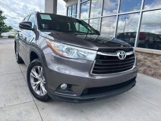 Used 2015 Toyota Highlander XLE image 1