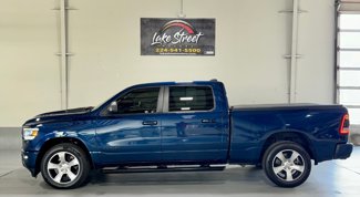 Used 2020 RAM 1500 4x4 Crew Cab image 1