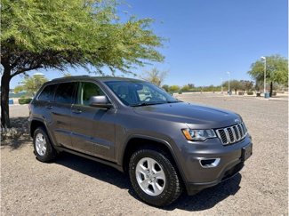 Used 2017 Jeep Grand Cherokee Laredo w/ Quick Order Package 2BE image 1