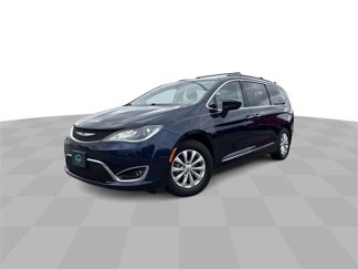 Used 2017 Chrysler Pacifica Touring-L image 1