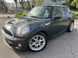 Used 2011 MINI Cooper S image 1