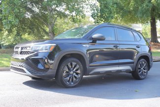 Used 2022 Volkswagen Taos S image 1