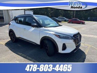 Used 2023 Nissan Kicks SR image 1
