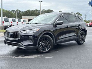 Used 2023 Ford Escape Active image 1