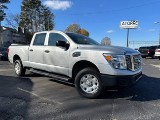 Used 2017 Nissan Titan S image 1