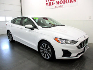 Used 2020 Ford Fusion SE image 1