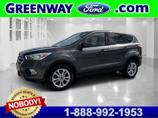 Used 2017 Ford Escape SE image 1