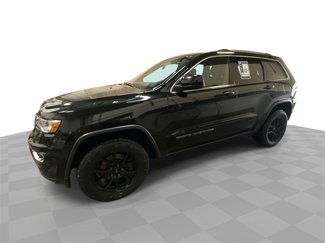 Used 2018 Jeep Grand Cherokee Laredo image 1