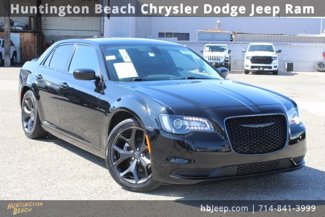 Used 2021 Chrysler 300 Touring w/ Sport Appearance Package image 1