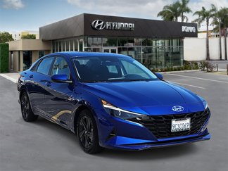 Certified 2023 Hyundai Elantra SEL w/ Preferred Accessory Package image 1