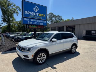 Used 2018 Volkswagen Tiguan SE image 1