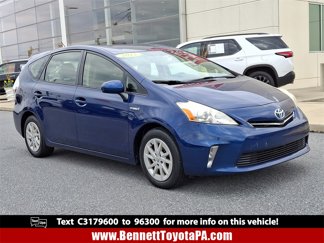 Used 2012 Toyota Prius V Five image 1