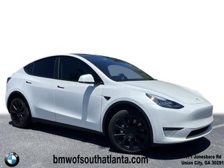 Used 2022 Tesla Model Y Long Range image 1