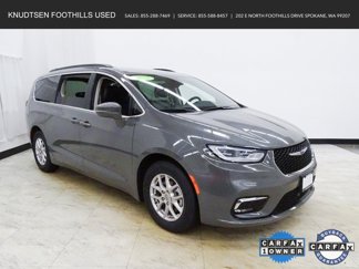 Used 2022 Chrysler Pacifica Touring-L image 1