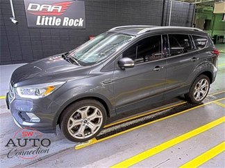 Used 2019 Ford Escape Titanium image 1