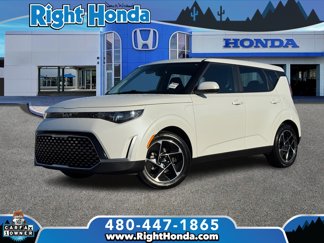 Used 2023 Kia Soul EX image 1
