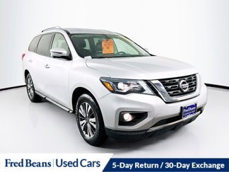 Used 2018 Nissan Pathfinder SL w/ Cargo Package image 1