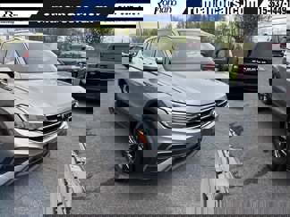 Used 2022 Volkswagen Tiguan SE image 1