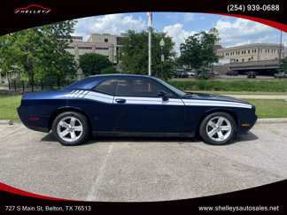Used 2014 Dodge Challenger SXT image 1
