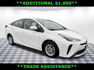 Used 2022 Toyota Prius L Eco image 1