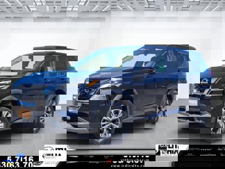 Used 2023 Nissan Rogue SV image 1