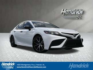 Used 2021 Toyota Camry SE image 1