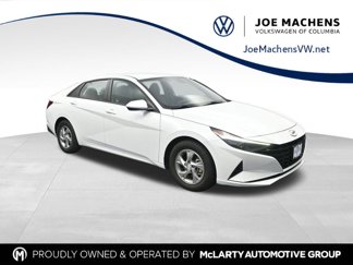 Used 2021 Hyundai Elantra SE image 1