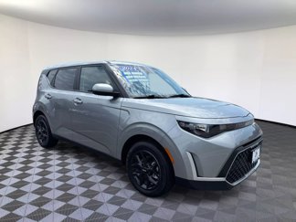 Used 2024 Kia Soul LX w/ Option Group 015 image 1