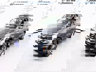Used 2021 Volkswagen Tiguan SEL w/ 2-Row Tiguan MDO Package image 1