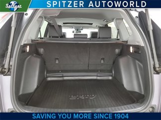 Used 2016 GMC Acadia SLE image 1