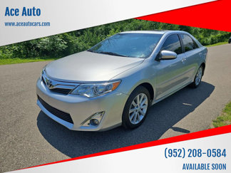 Used 2014 Toyota Camry XLE image 1