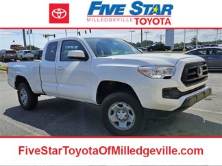 Used 2022 Toyota Tacoma SR image 1