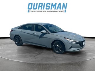 Used 2022 Hyundai Elantra SEL w/ Preferred Accessory Package image 1