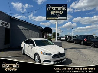 Used 2015 Ford Fusion SE image 1