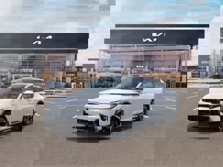 New 2025 Kia K4 GT-Line image 1
