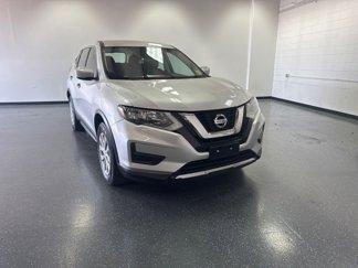 Used 2017 Nissan Rogue S image 1