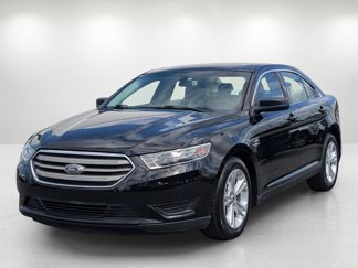 Used 2017 Ford Taurus SE image 1