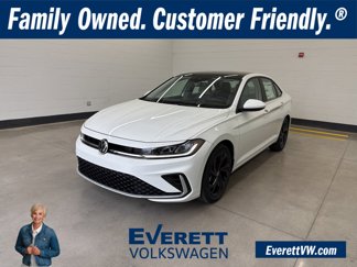 New 2025 Volkswagen Jetta SE image 1