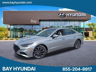 Certified 2020 Hyundai Sonata Limited w/ Preferred Accessory Package image 1