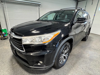Used 2014 Toyota Highlander LE image 1