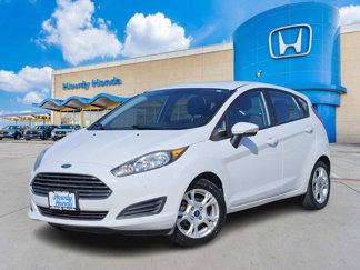 Used 2016 Ford Fiesta SE image 1
