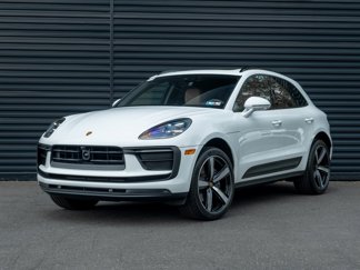 Used 2025 Porsche Macan image 1