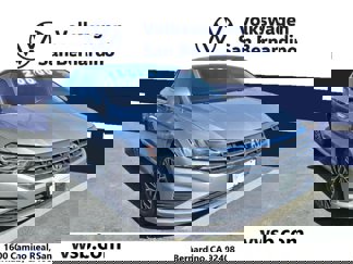 Used 2021 Volkswagen Jetta SE w/ SE Cold Weather Package image 1