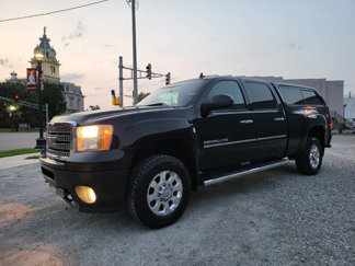 Used 2013 GMC Sierra 2500 Denali w/ Suspension Package, Off-Road image 1