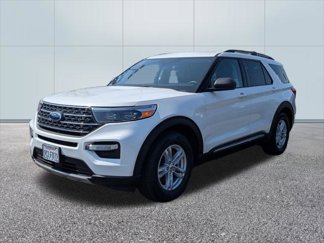 Certified 2022 Ford Explorer XLT w/ Equipment Group 202A image 1