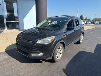 Used 2015 Ford Escape SE w/ Equipment Group 201A image 1