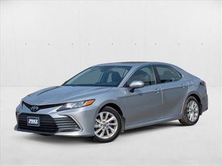 Used 2023 Toyota Camry LE image 1