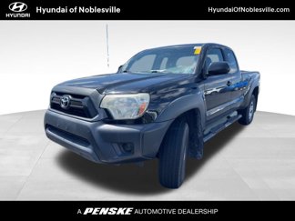 Used 2015 Toyota Tacoma 4x4 Access Cab image 1