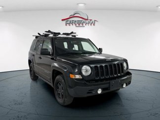 Used 2016 Jeep Patriot Sport image 1