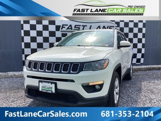 Used 2019 Jeep Compass Latitude w/ Cold Weather Group image 1